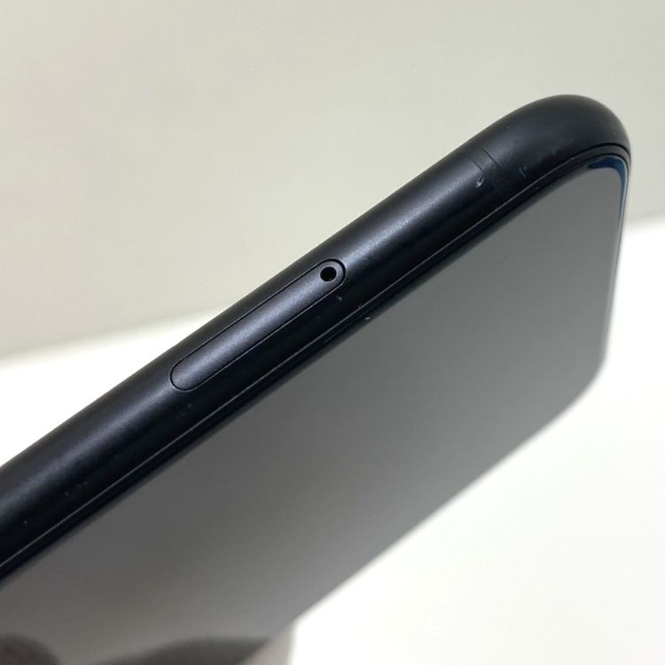 �ڼ��ߤʤߡۥХåƥ꡼75% iPhone XR 64GB