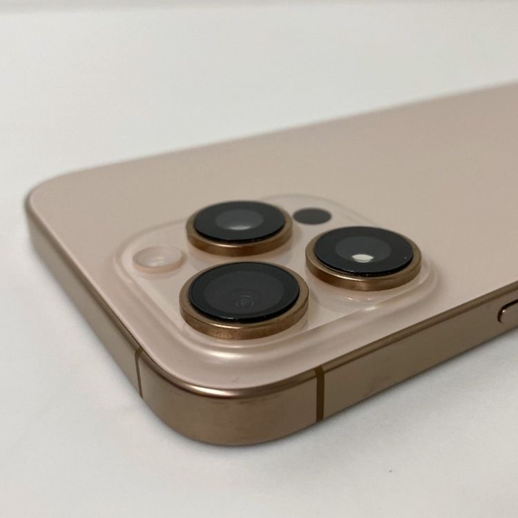 �ڼ��ߤʤߡۢ�SIM�ե꡼���Хåƥ꡼96% iPhone16 Pro MAX 256GB