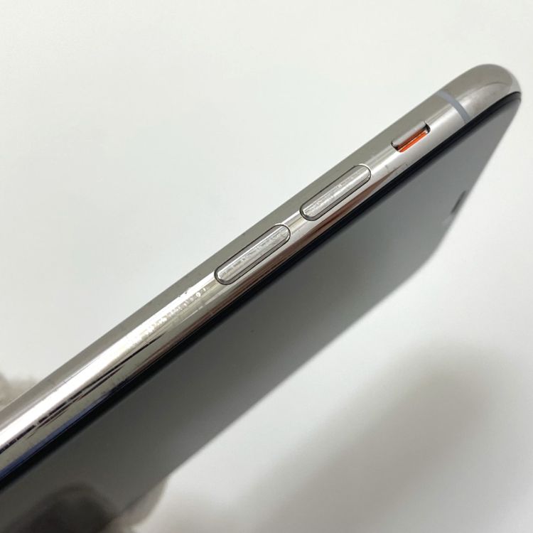 �ڼ��ߤʤߡۥХåƥ꡼67% iPhone X 256GB