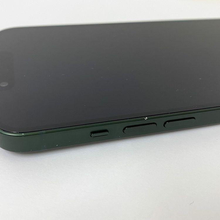 �ڼ��ߤʤߡۢ�au���Хåƥ꡼76% iPhone13 128GB ���꡼��