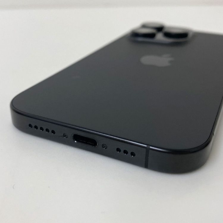 �ڼ��ߤʤߡۢ���ŷ���Хåƥ꡼100% iPhone16 Pro 128GB