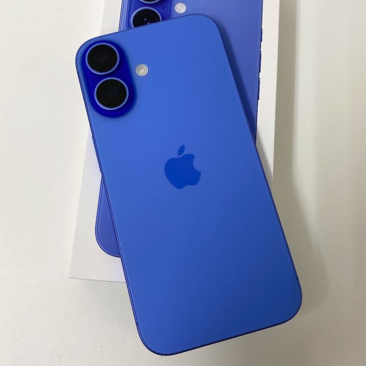 �ڼ��ߤʤߡۢ�SIM�ե꡼���Хåƥ꡼99% iPhone16 256GB ����ȥ�ޥ��