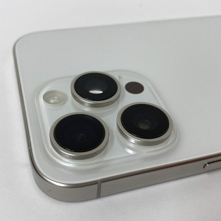 �ڼ��ߤʤߡۥХåƥ꡼89% iPhone 15 Pro Max 256GB �ۥ磻�ȥ����˥���
