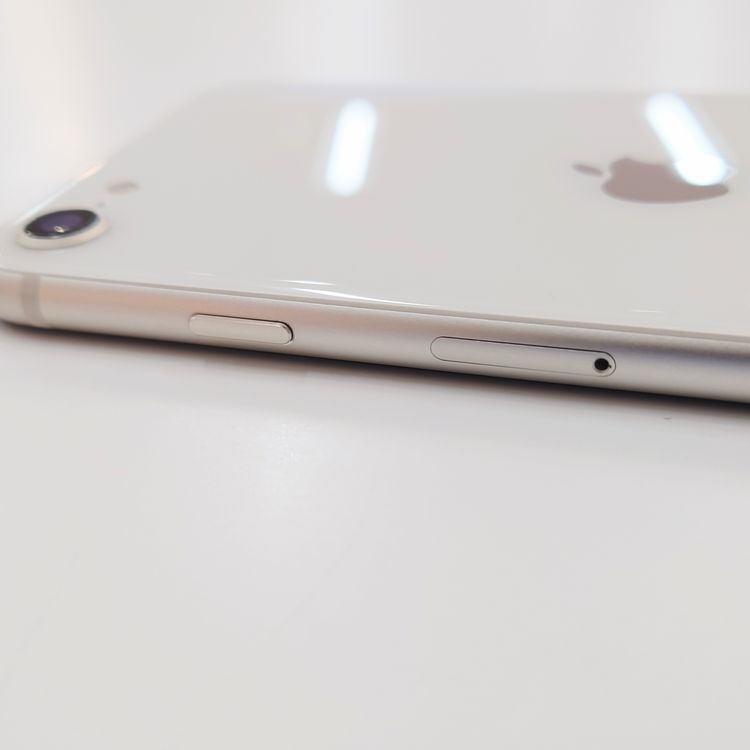 �ڽ���Ź���ݺѡ�iPhoneSE3 64GB �������饤�� �Хåƥ꡼91%