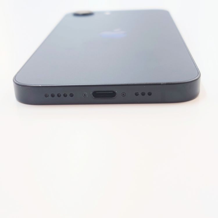 �ڽ���Ź���ݺѡ�iPhone16e 256GB �֥�å�