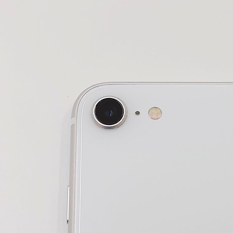 �ڽ���Ź�����ѡ�iPhoneSE2 128GB �ۥ磻�� �Хåƥ꡼��������100%