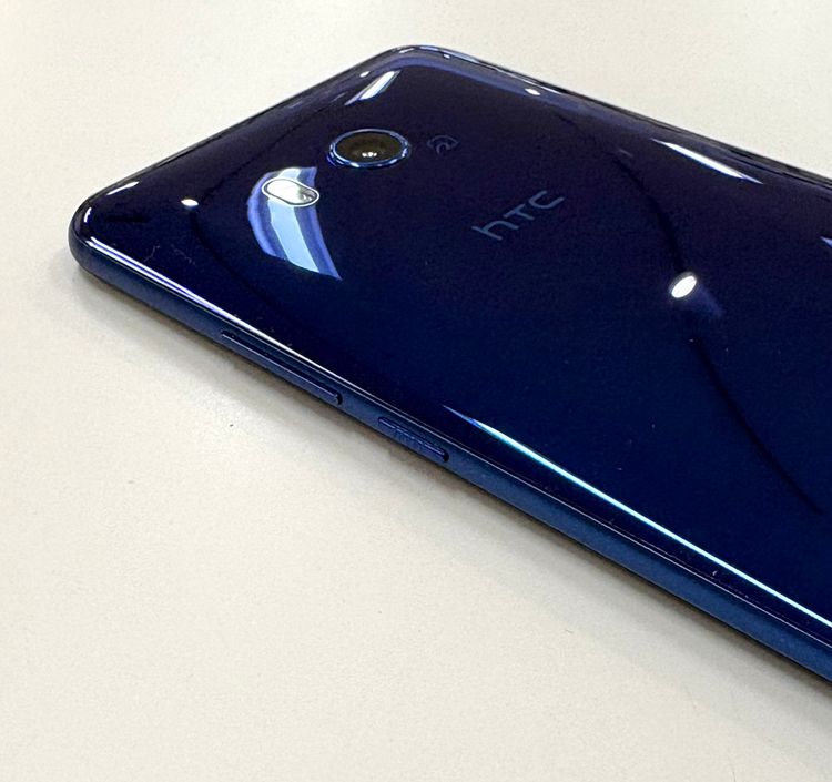 ڽŹݺѡHTC U11 HTV33 ե֥롼 64GB
