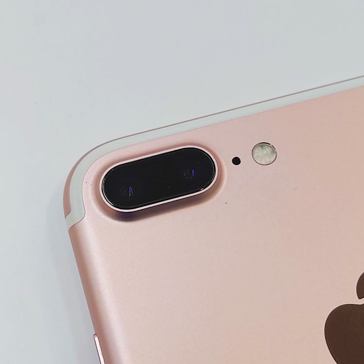 �ڽ���Ź�����ѡ�iPhone7Plus 128GB �Хåƥ꡼��������100%