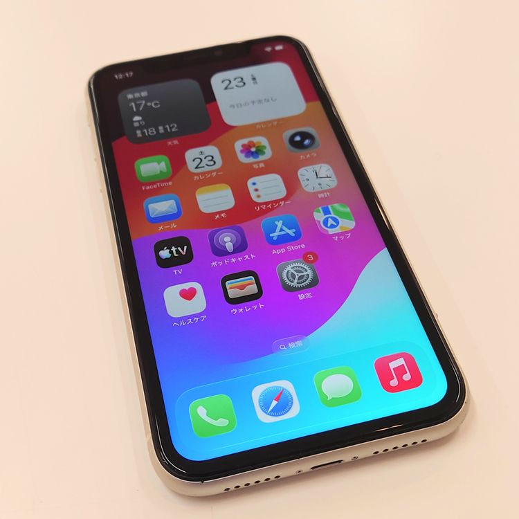 �ڽ���Ź�����ѡ�iPhone11 128GB �ۥ磻�� �Хåƥ꡼��������100%