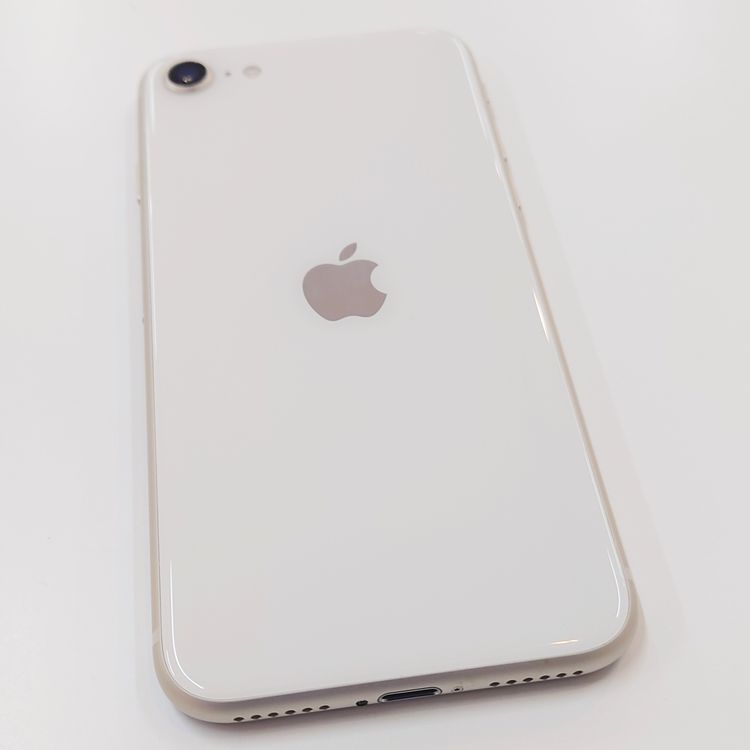�ڽ���Ź�����ѡ�iPhoneSE3 128GB �������饤�� �Хåƥ꡼��������100%