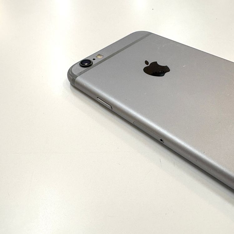 �ڽ���Ź�����ѡ�iPhone6s 32GB ���ڡ������쥤 �Хåƥ꡼��������100%