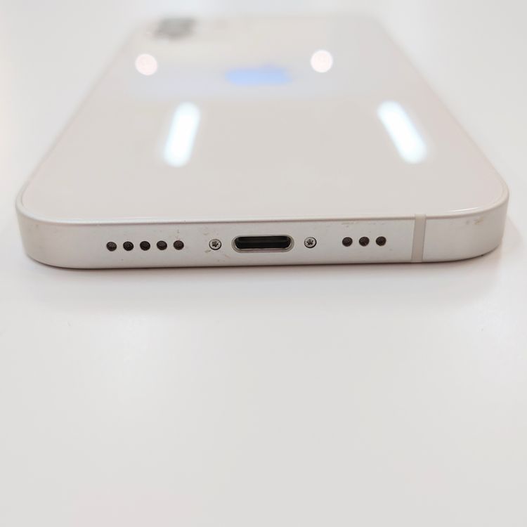 �ڽ���Ź�����ѡ�iPhone12 128GB �ۥ磻�� �Хåƥ꡼�򴹺Ѥ�