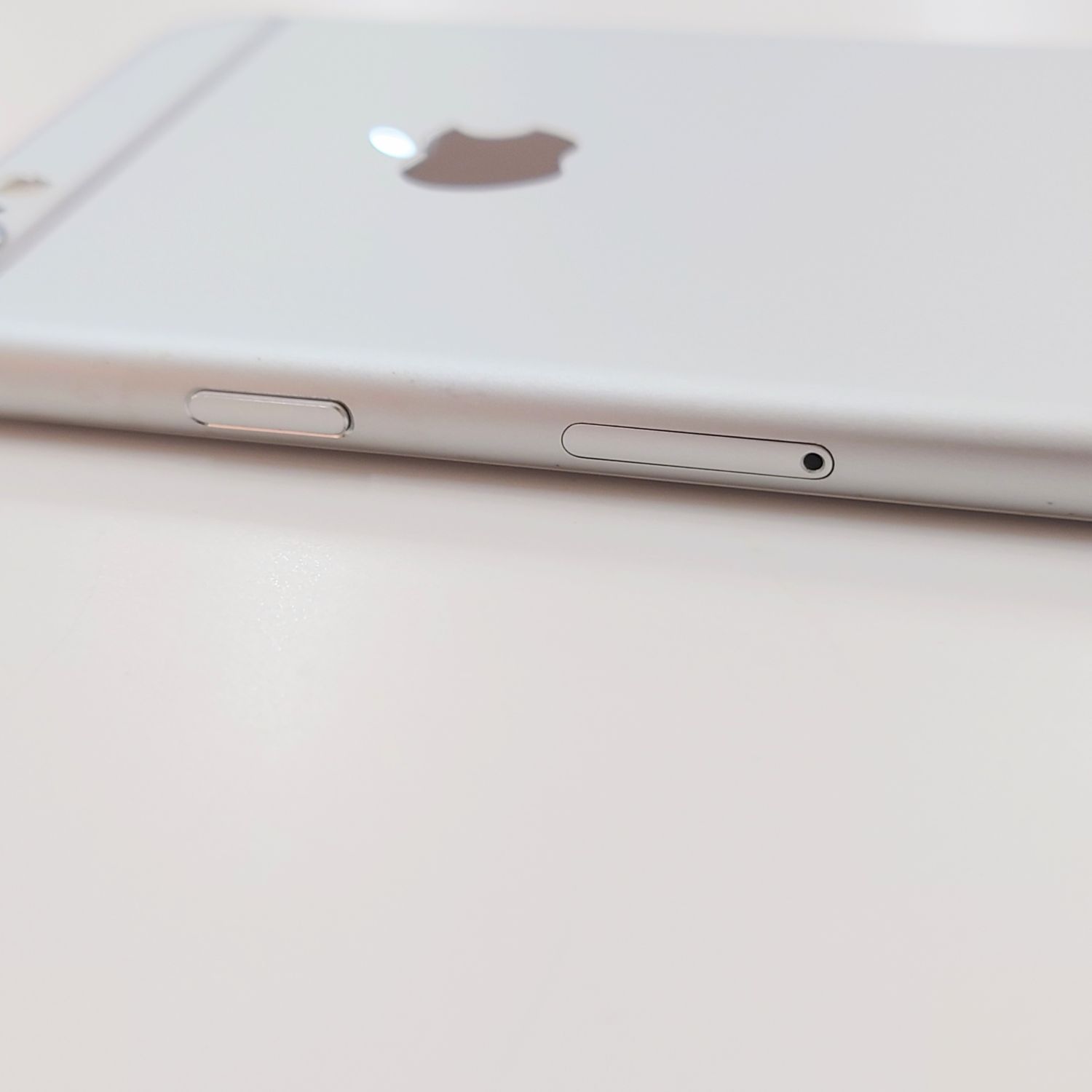 ムスビー｜【修理店整備済】iPhone6 16GB バッテリー最大容量100