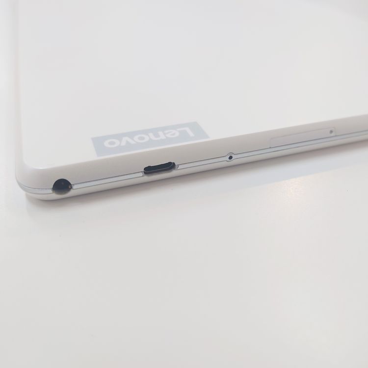 ڽŹݺѡLenovo Tab5 801LV 32GB ۥ磻
