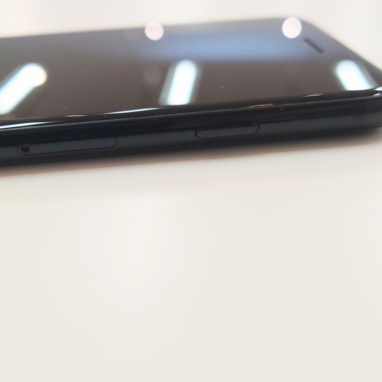 �ڽ���Ź���ݺѡ�iPhone7 256GB �֥�å�
