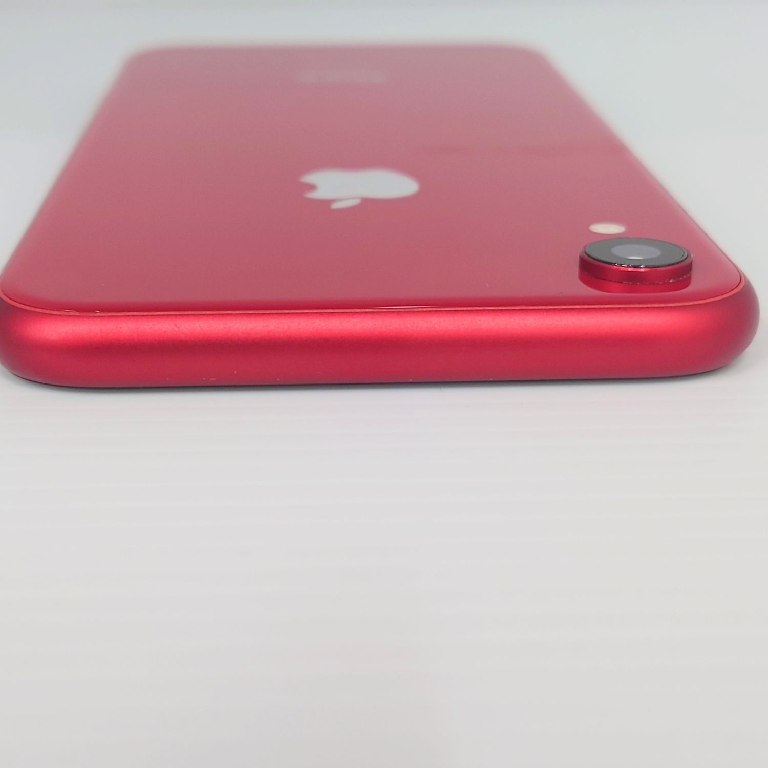 iPhone 8 Plus (赤) 256GB SIMロック解除済み SIMロック解除済】au iPhone8 Plus 256GB A1898 (MQ9P2J/A