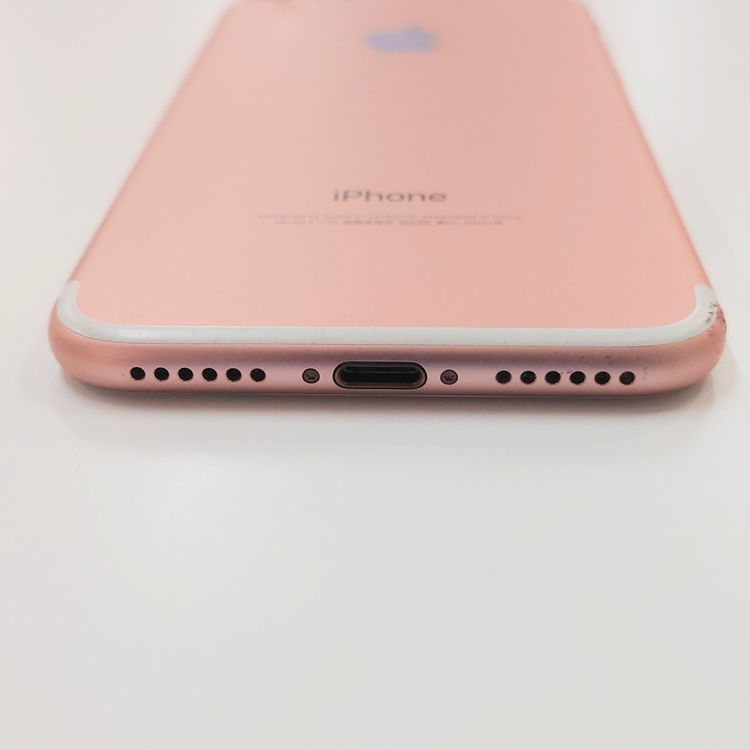 �ڽ���Ź�����ѡ�iPhone7 32GB �Хåƥ꡼��������100%