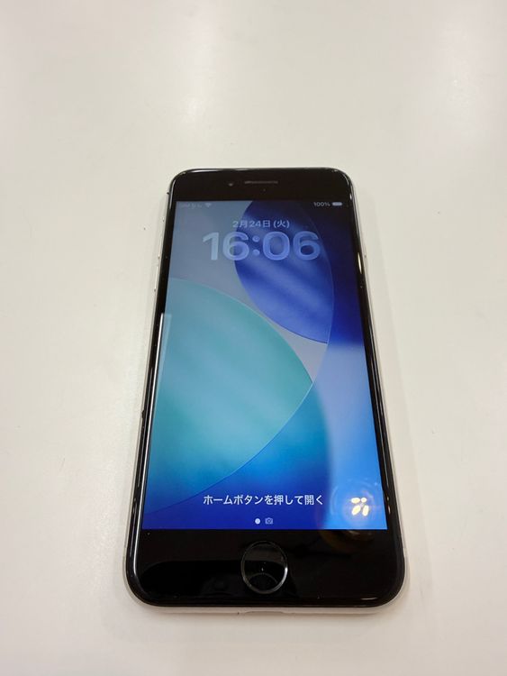 �ڽ���Ź�����ѡ�iPhone SE(�裳����) 128GB �������饤��