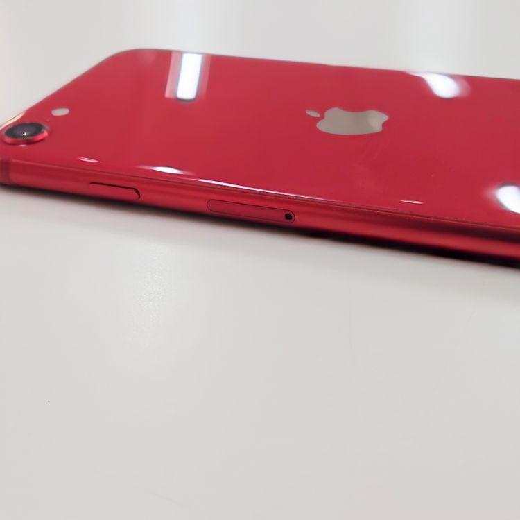 �ڽ���Ź�����ѡ�iPhoneSE2 64GB ��å� �Хåƥ꡼��������100%