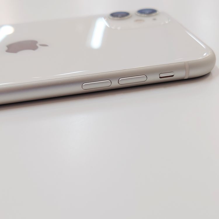 �ڽ���Ź�����ѡ�iPhone11 64GB �Хåƥ꡼��������100%