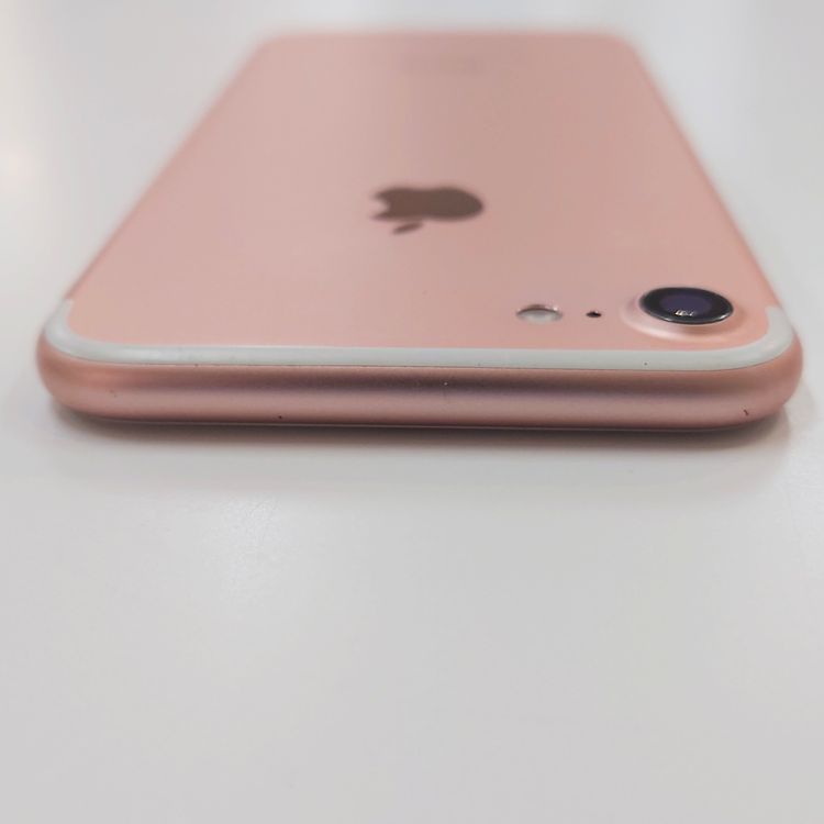 �ڽ���Ź�����ѡ�iPhone7 32GB �Хåƥ꡼��������100%