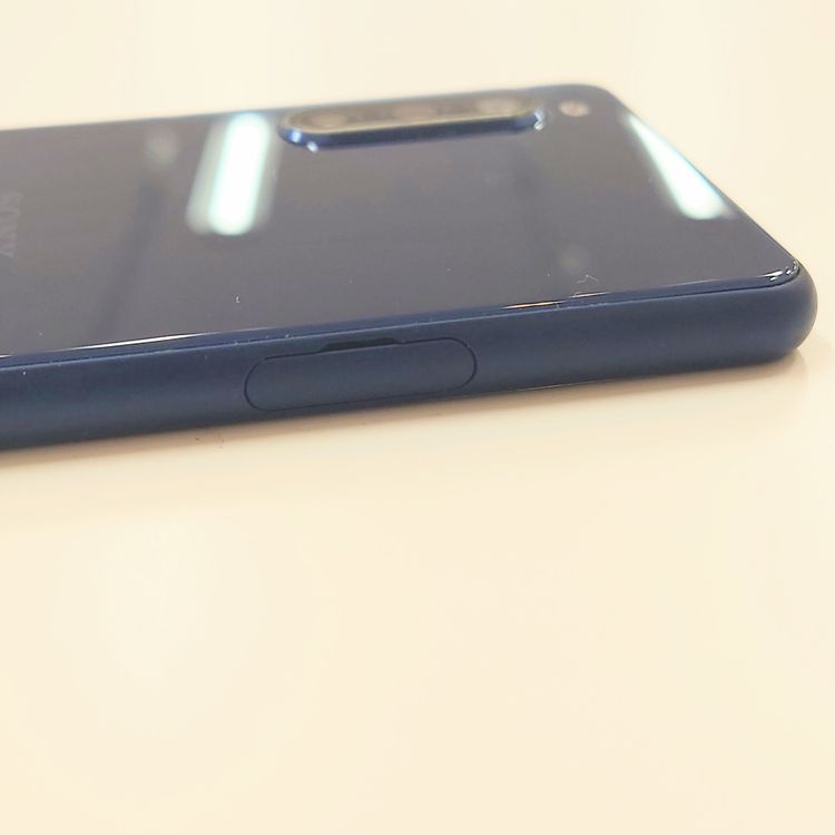 �ڽ���Ź���ݺѡ�Xperia 10 II 64GB �֥롼