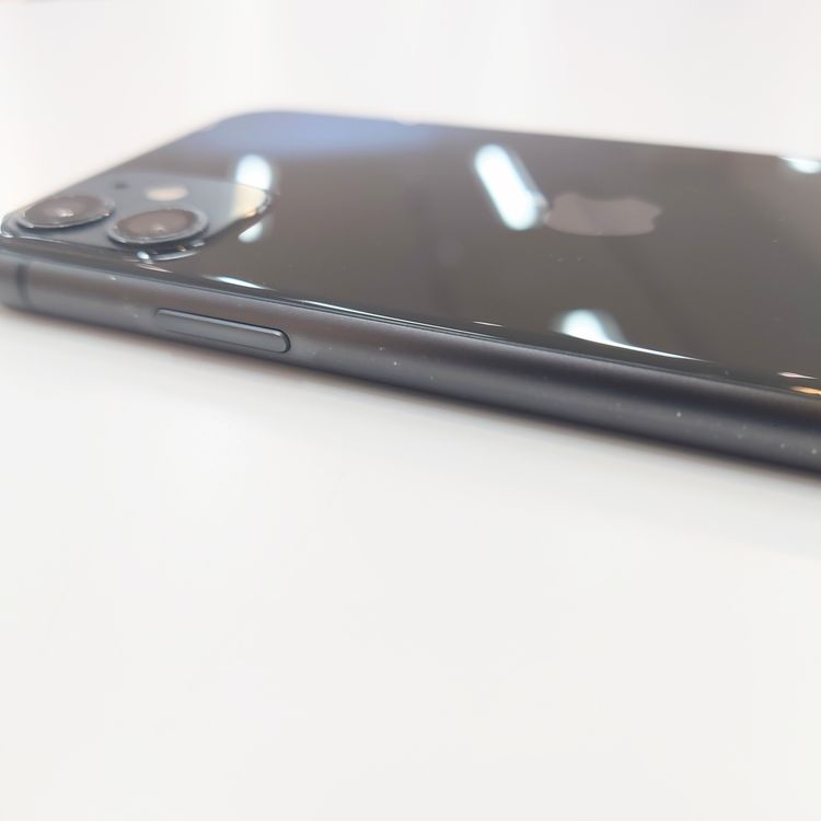 �ڽ���Ź�����ѡ�iPhone11 128GB  �Хåƥ꡼��������100%