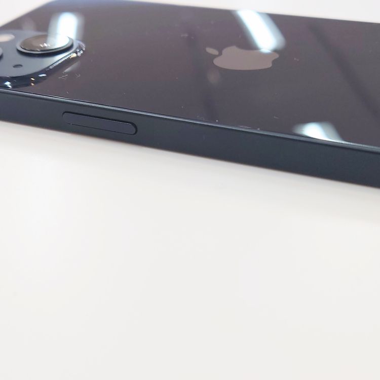 �ڽ���Ź�����ѡ�iPhone13 128GB �ߥåɥʥ��� �Хåƥ꡼����:88%