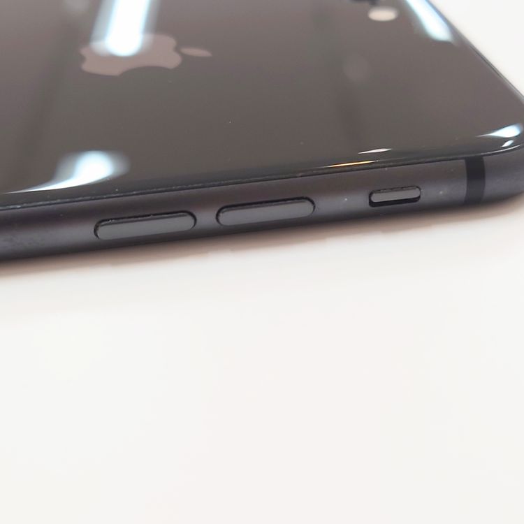 �ڽ���Ź���ݺѡ� iPhone8 Plus 64GB �Хåƥ꡼��������100%