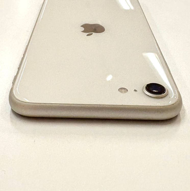 ڽŹѡiPhoneSE3 64GB ۥ磻 Хåƥ꡼100%