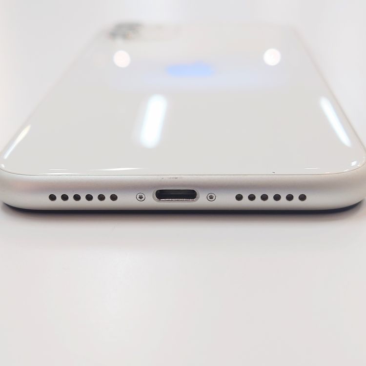 �ڽ���Ź�����ѡ�iPhone11 128GB �Хåƥ꡼�򴹺�