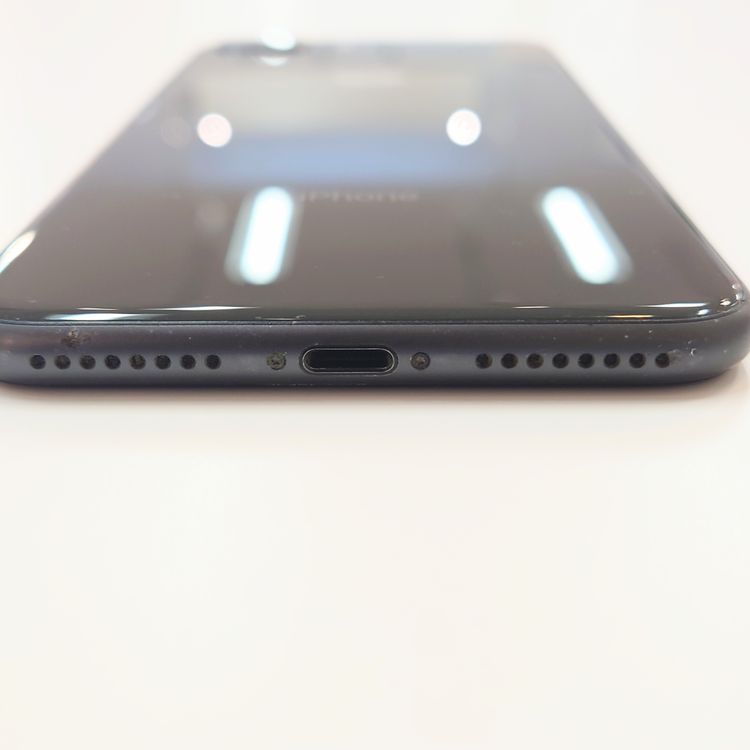 �ڽ���Ź�����ѡ�iPhone8 Plus 64GB  �Хåƥ꡼��������100%