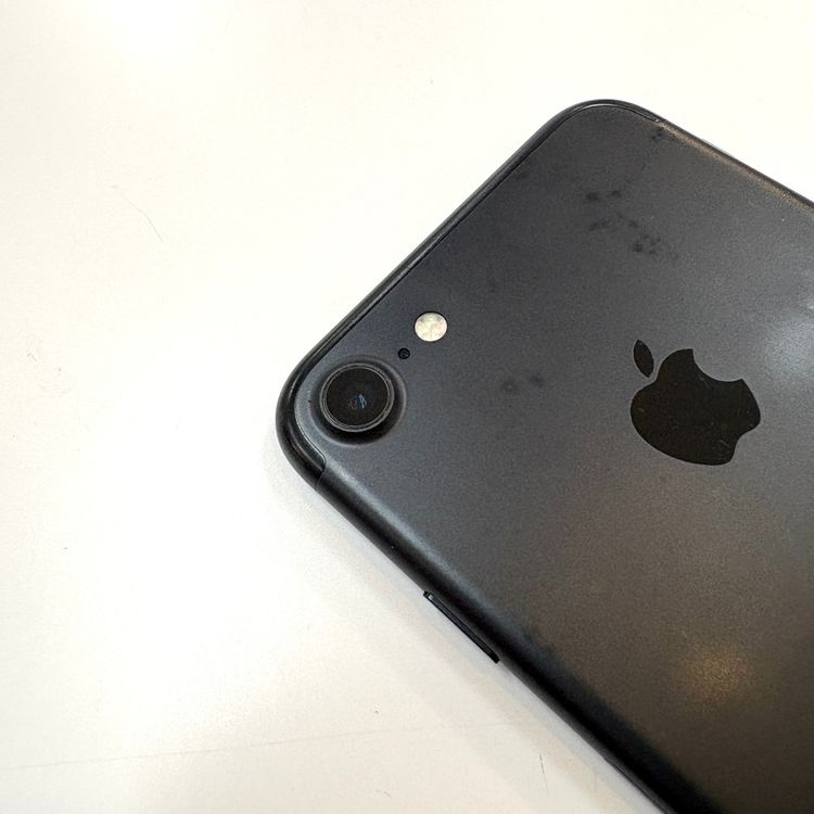 �ڽ���Ź�����ѡ�iPhone7 128GB �֥�å� �Хåƥ꡼��������100%