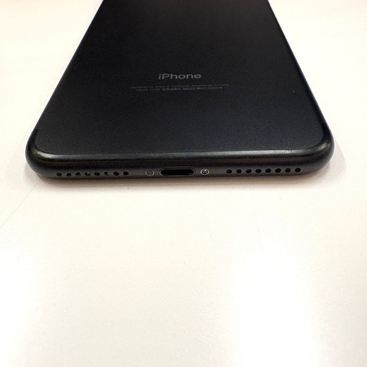 �ڽ���Ź�����ѡ�iPhone7Plus 256GB �֥�å� �Хåƥ꡼��������100%