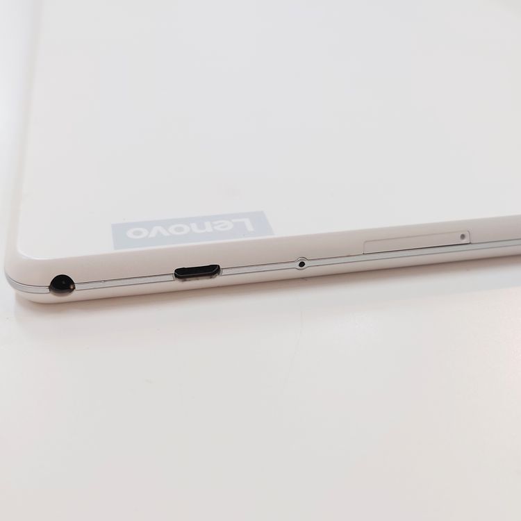 �ڽ���Ź���ݺѡ�Lenovo TAB5 801LV 32GB �ۥ磻��