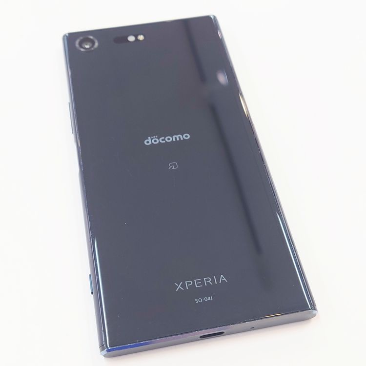 �ڽ���Ź���ݺѡ�Xperia XZ Premium 64GB �֥�å�