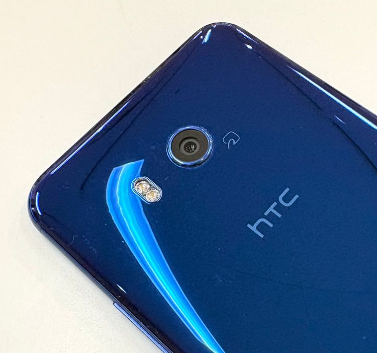 ڽŹݺѡHTC U11 HTV33 ե֥롼 64GB