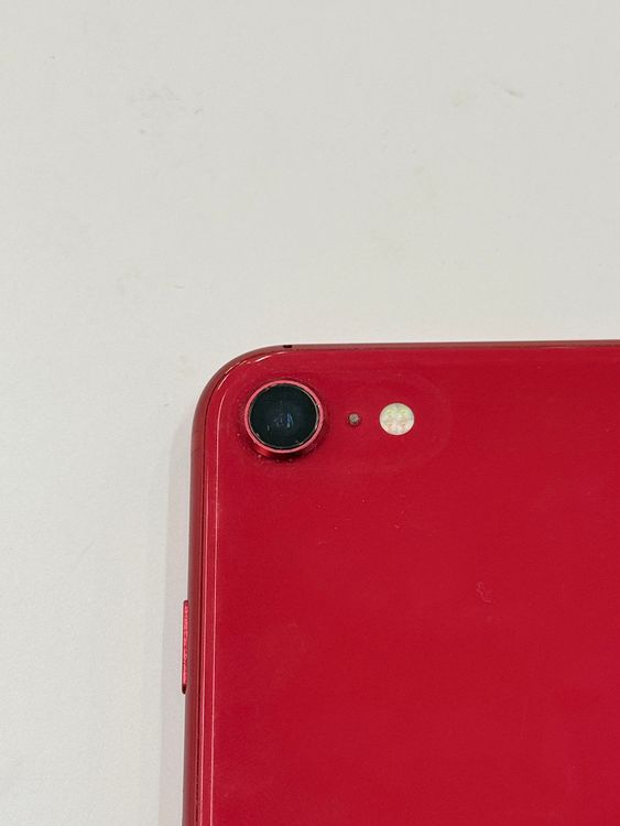 �ڽ���Ź���ݺѡ�iPhone SE(�裲����) 128GB ��å�