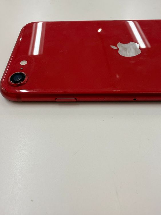 �ڽ���Ź���ݺѡ�iPhone SE(�裲����) 128GB ��å�