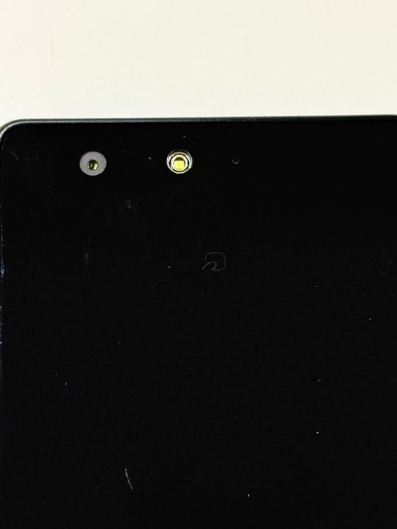 �ڽ���Ź���ݺѡ�arrows Be F-05J 16GB �֥�å�