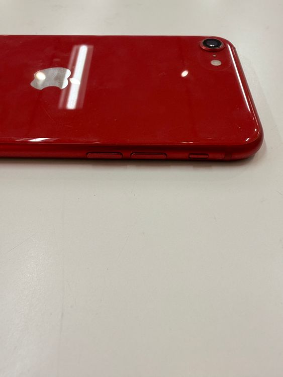 �ڽ���Ź���ݺѡ�iPhone SE(�裲����) 128GB ��å�