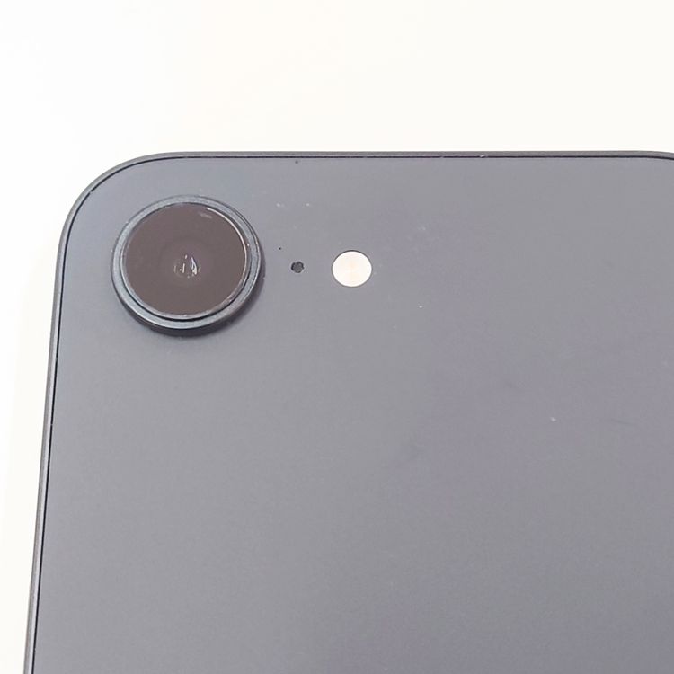 �ڽ���Ź���ݺѡ�iPhone16e 256GB �֥�å�