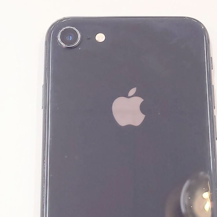 �ڽ���Ź�����ѡ�iPhone8 64GB �Хåƥ꡼��������100%