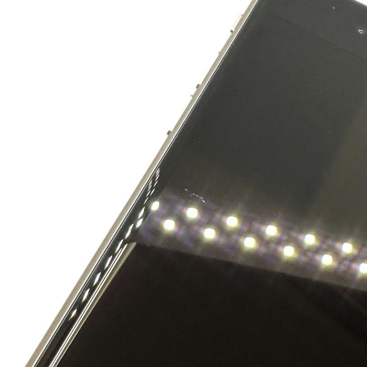 �ڥХåƥ꡼100%��iPhone��SE����3�����64GB���������饤�ȡ�SIM�ե꡼���ɥ�����