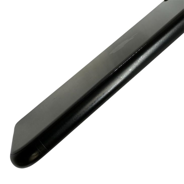 �ڥХåƥ꡼84%��iPhone��SE����2�����64GB���֥�å���SIM�ե꡼