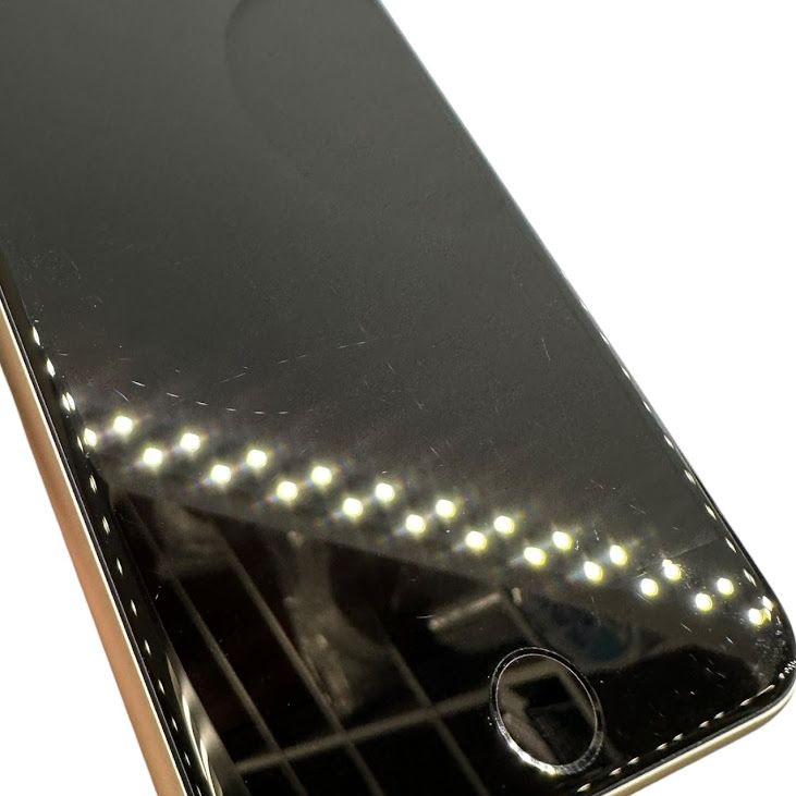 �ڥХåƥ꡼95%��iPhone��SE����3�����64GB���������饤�ȡ�SIM�ե꡼���ɥ�����