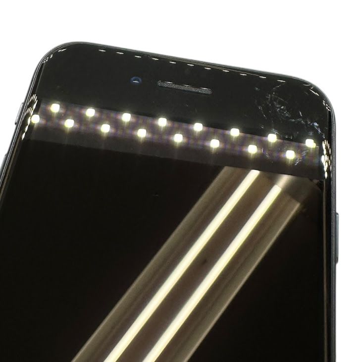 �ڥХåƥ꡼97%��iPhone��SE����3�����64GB���ߥåɥʥ���