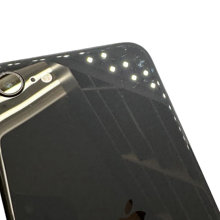 �ڥХåƥ꡼85%��iPhone��SE����2�����64GB���֥�å���SIM�ե꡼