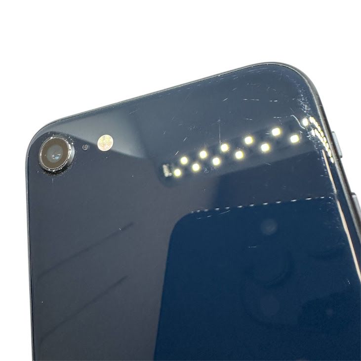 �ڥХåƥ꡼96%��iPhone��SE����3�����64GB���ߥåɥʥ��ȡ�SIM�ե꡼��au��