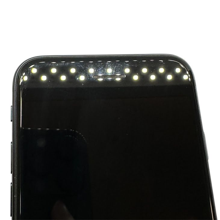 iPhone��SE����3�����64GB���ߥåɥʥ��ȡ�SIM�ե꡼��au��